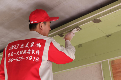 [旺财28装饰]独家揭秘油工工艺施工全历程